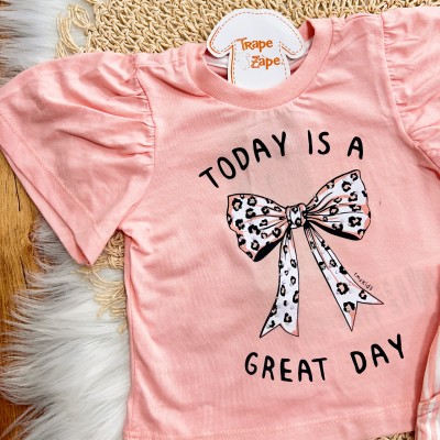 Conj. Blusa "Today is a Great Day" e Short - Salmão